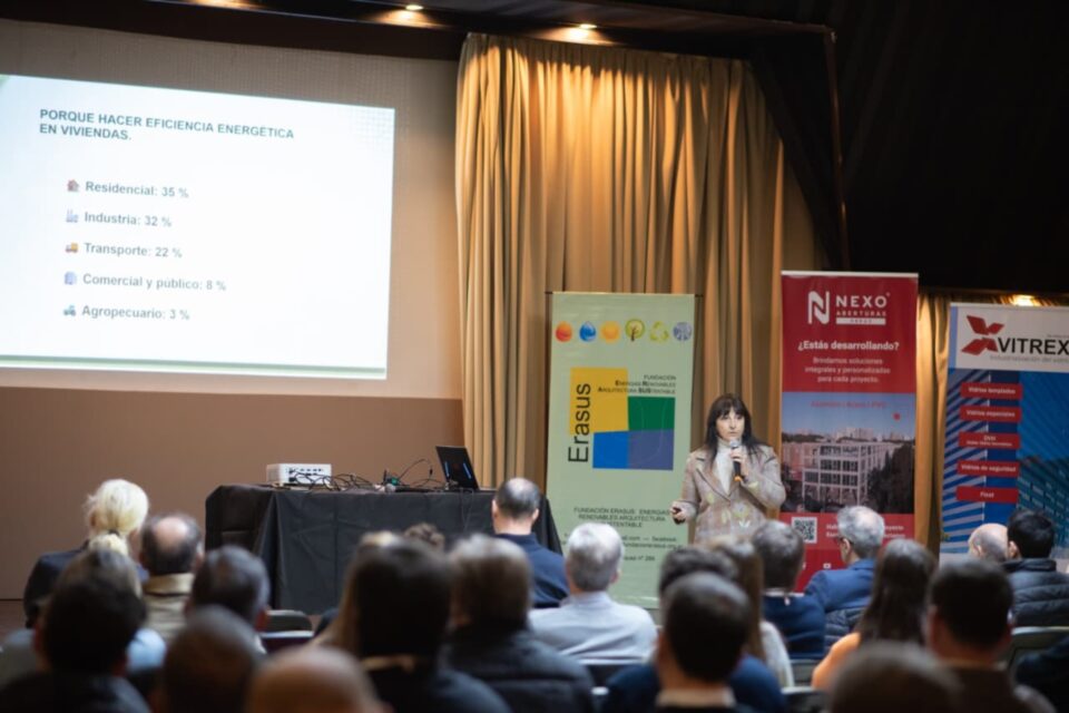 Se realizó una jornada sobre eficiencia energética y etiquetado de viviendas en Entre Ríos