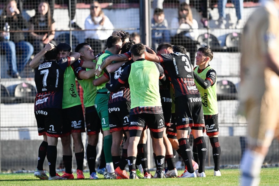 Patronato venció 2-0 a Tristán Suárez y quedó tercero