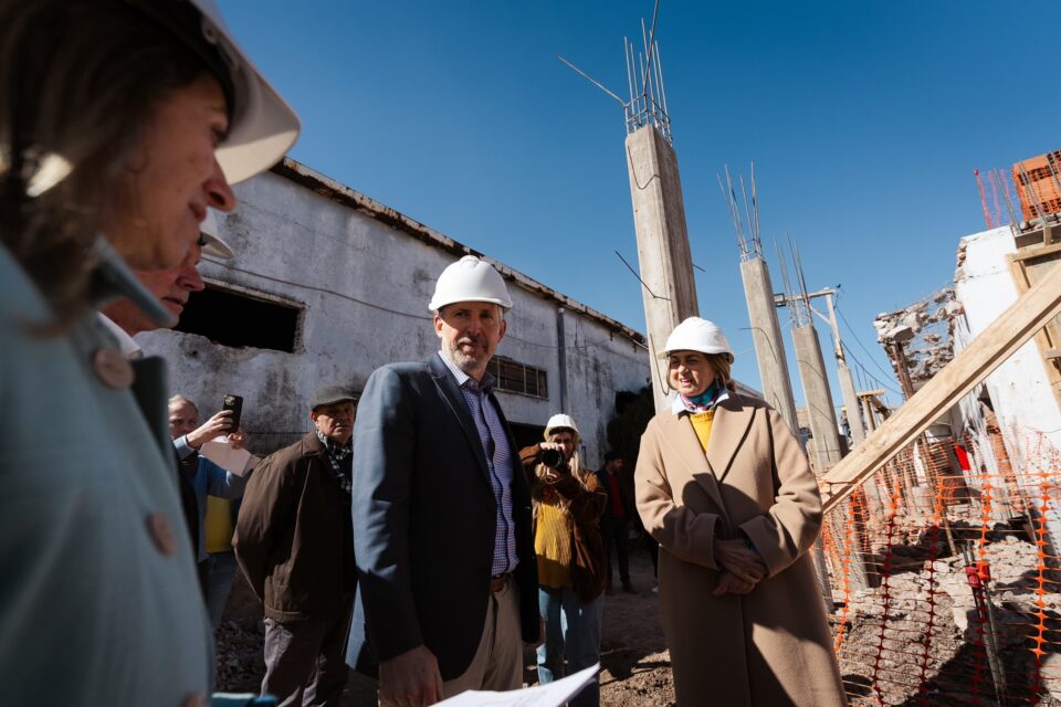Frigerio recorrió la obra de ampliación de la Escuela Técnica N°4 de Paraná