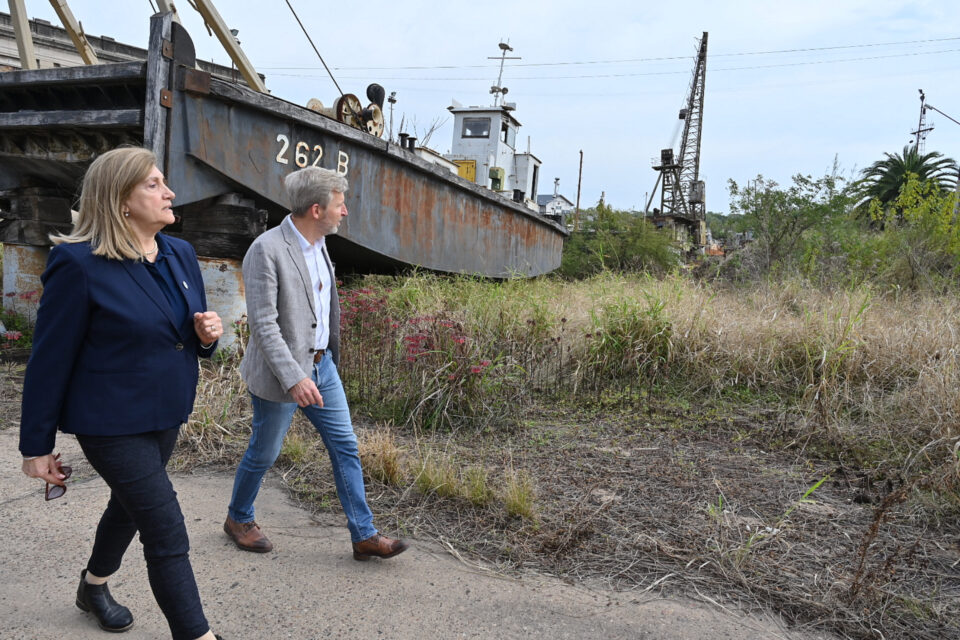 En un hecho histórico, la provincia tomó posesión del puerto de Paraná