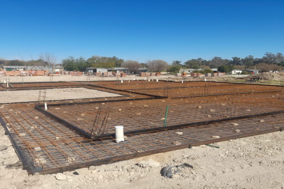 La provincia construye viviendas en Piedras Blancas