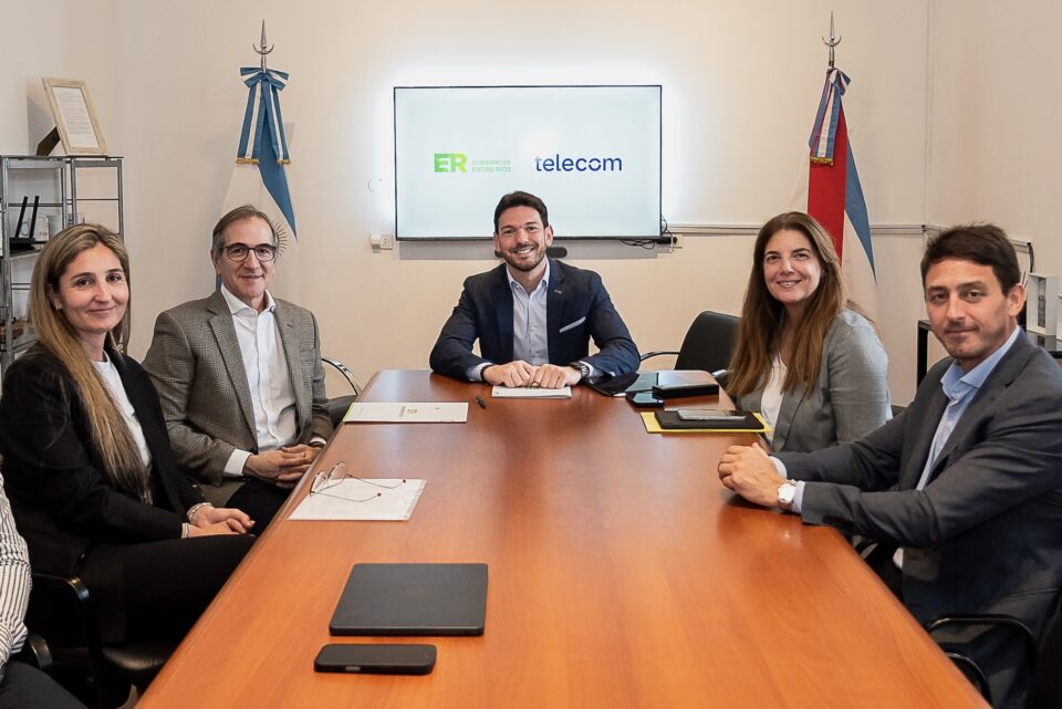 Telecom Argentina y el Gobierno de Entre Ríos se unen para impulsar la innovación educativa en la provincia