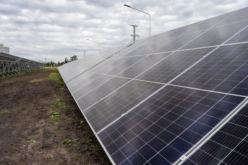 Se inauguró el primer parque solar de Enersa en Sauce Pinto