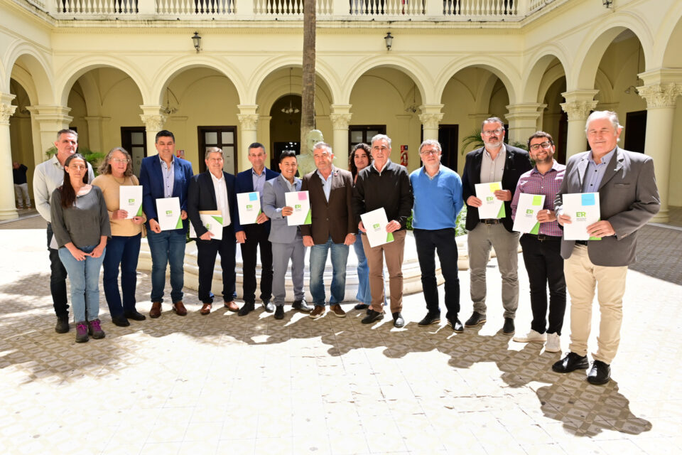 Refuerzan a municipios entrerrianos con equipamientos de Seguridad Vial