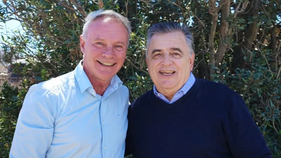 Schneider exhibió el apoyo de Mario Negri a su candidatura