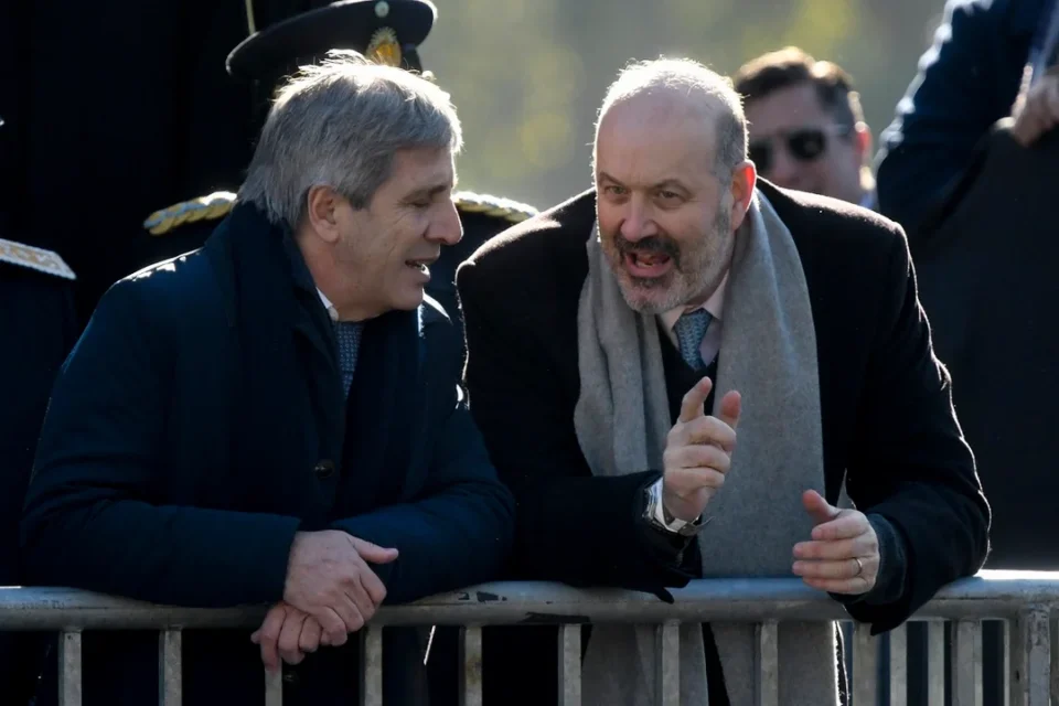 El Gobierno Acelera Privatizaciones: Agresiva Agenda en Transporte y Energía