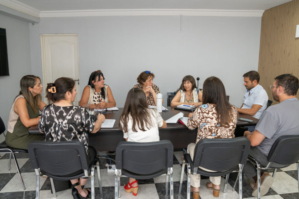 Salud y UPCN iniciaron la agenda 2026 con foco en la recategorización del personal