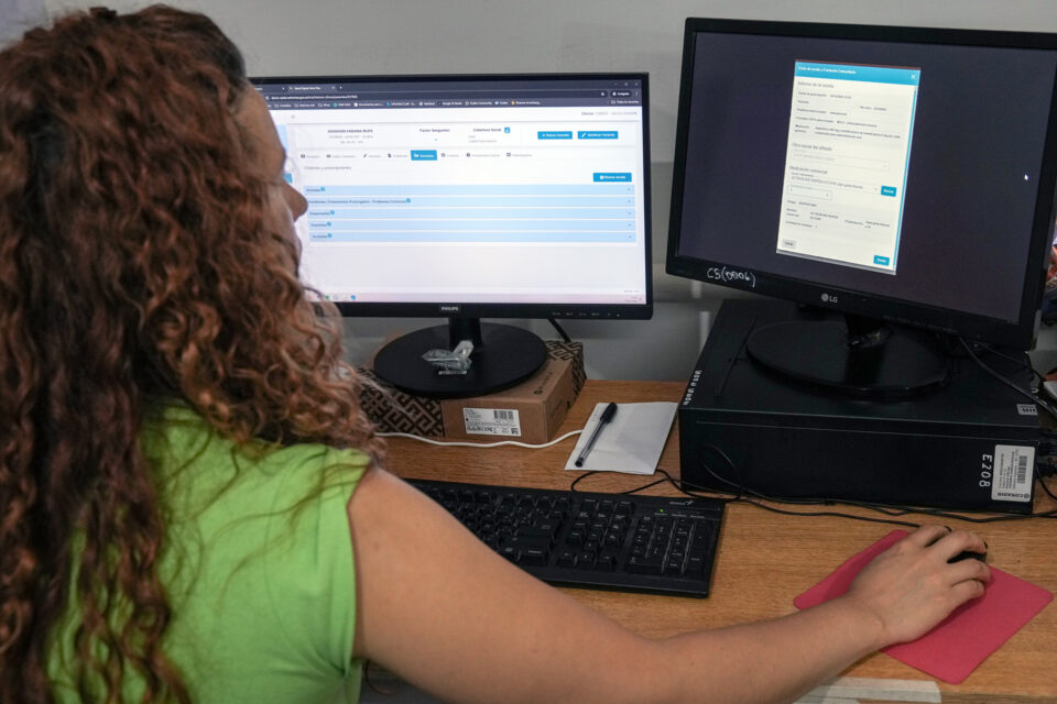 Salud continúa capacitando en receta electrónica a equipos de establecimientos públicos