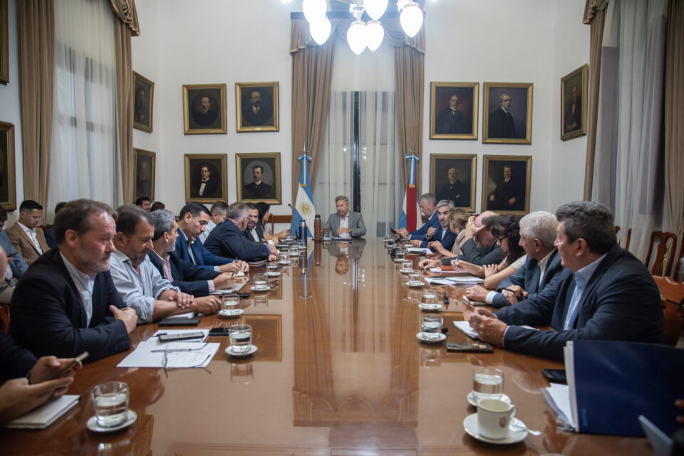 Frigerio monitoreó la ayuda de la provincia a las ciudades afectadas por el temporal