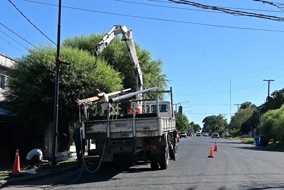 Paraná brilla más: el Plan 100% LED llegó a los barrios Hijos de María, El Radar y El Perejil