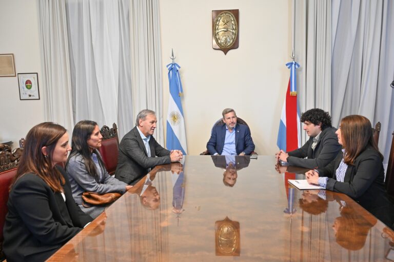 Alianza estratégica: Frigerio y la UIER coordinan agenda para el desarrollo industrial