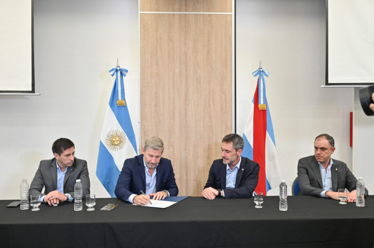 "Un puente de confianza": Frigerio y el CFI lanzan un paquete de $18.500 millones para el desarrollo entrerriano