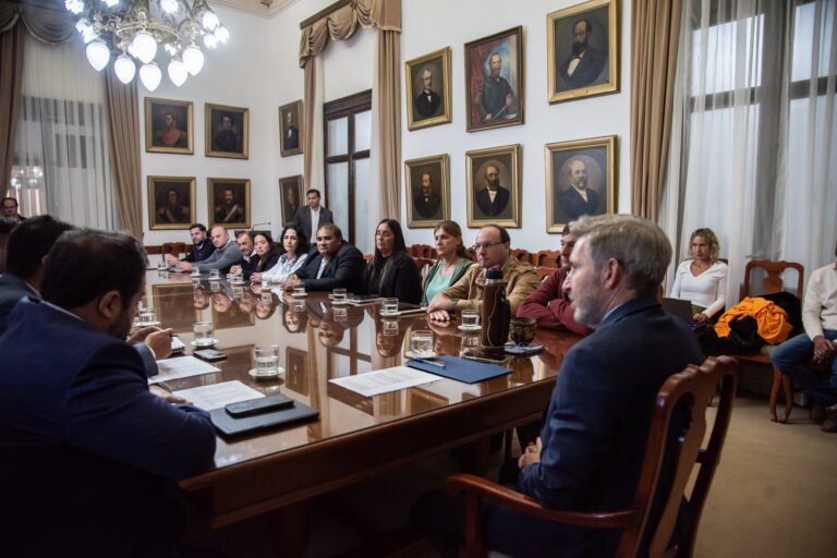 Fortalecimiento institucional: Frigerio encabezó la puesta en marcha de 22 nuevas comunas