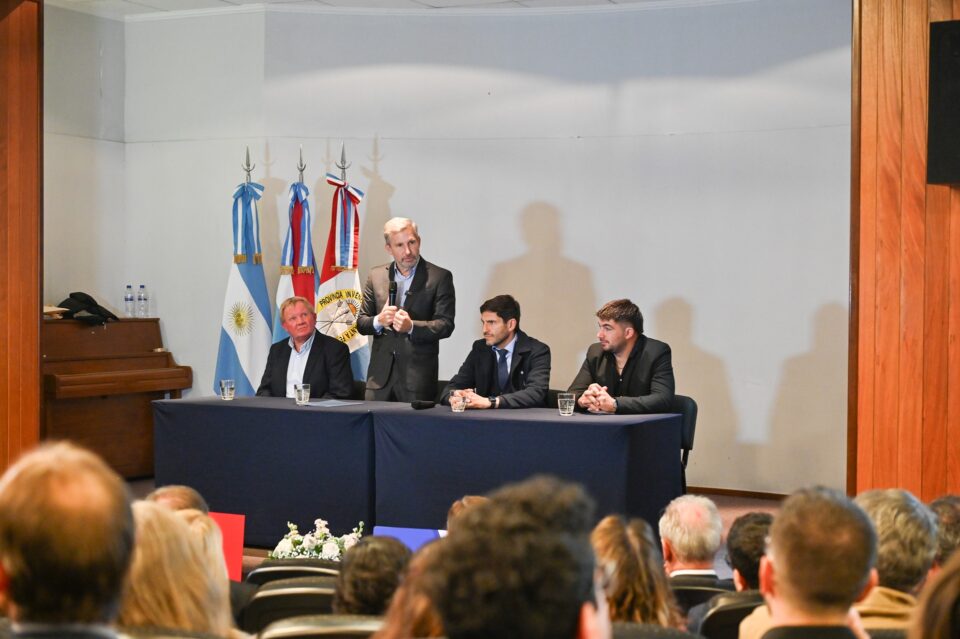 «La salida es la regionalización»: Frigerio y Pullaro unieron a dos pueblos y enviaron un fuerte mensaje federal