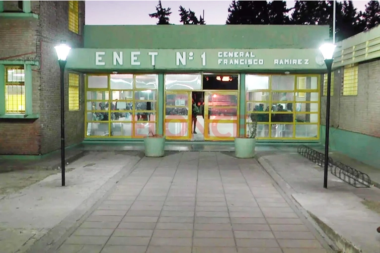 Amenaza de atentado en una escuela de Paraná: rápido operativo interagencial neutralizó el riesgo y descartó peligro físico para los estudiantes