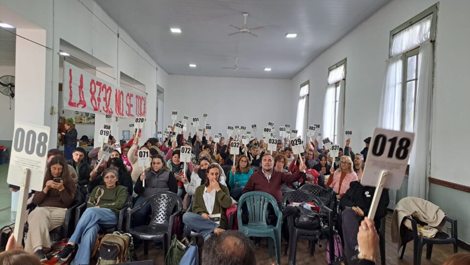 El Congreso provincial de AGMER aprobó nuevas medidas de fuerza por salarios y jubilaciones
