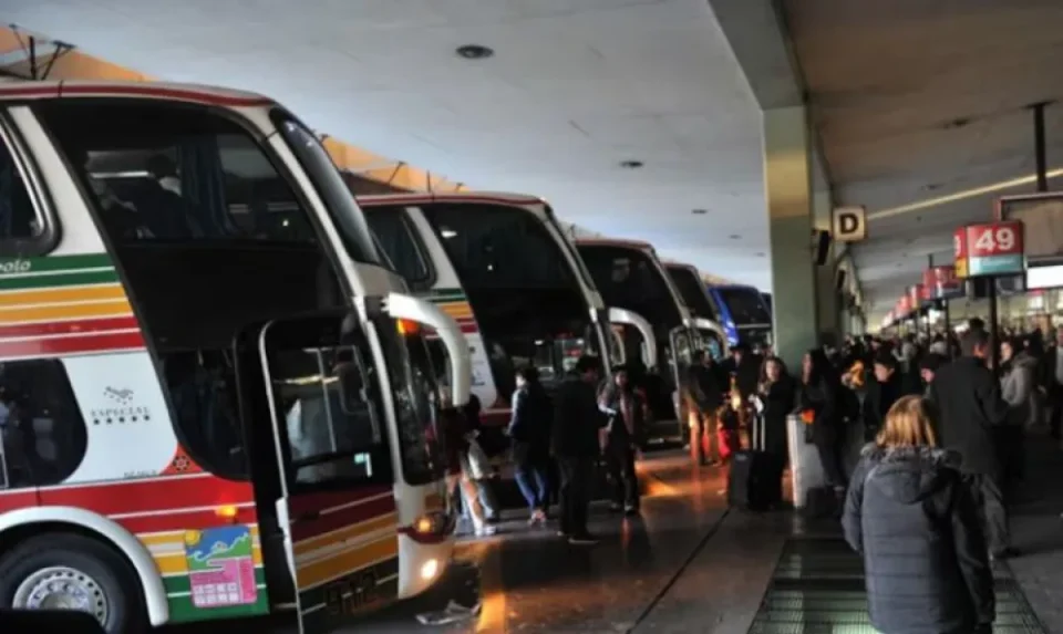 El Gobierno eliminó los subsidios a las empresas de micros por los pasajes gratuitos por discapacidad