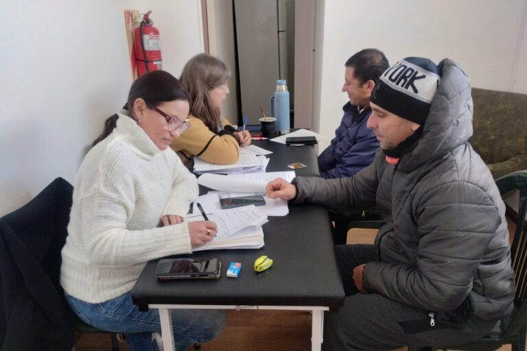 El Gobierno provincial activa asistencia económica y tarifas de luz diferenciadas para los trabajadores