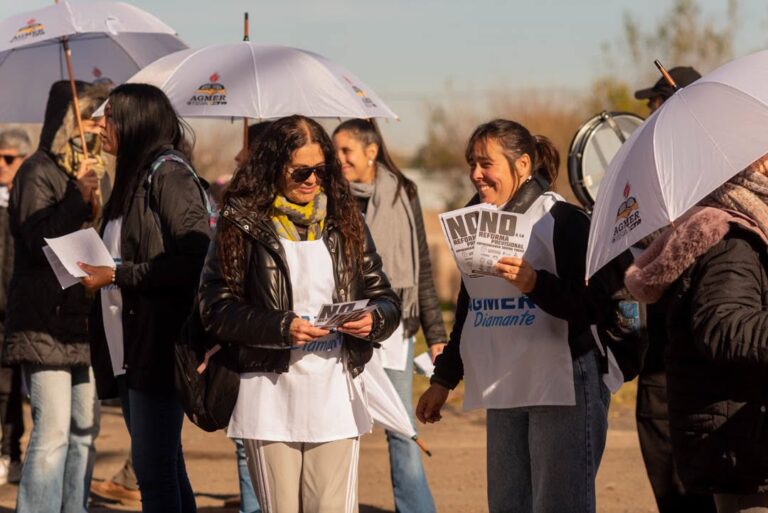 Masivo acatamiento al paro docente: 80% de la docencia se plegó a la medida de fuerza¨